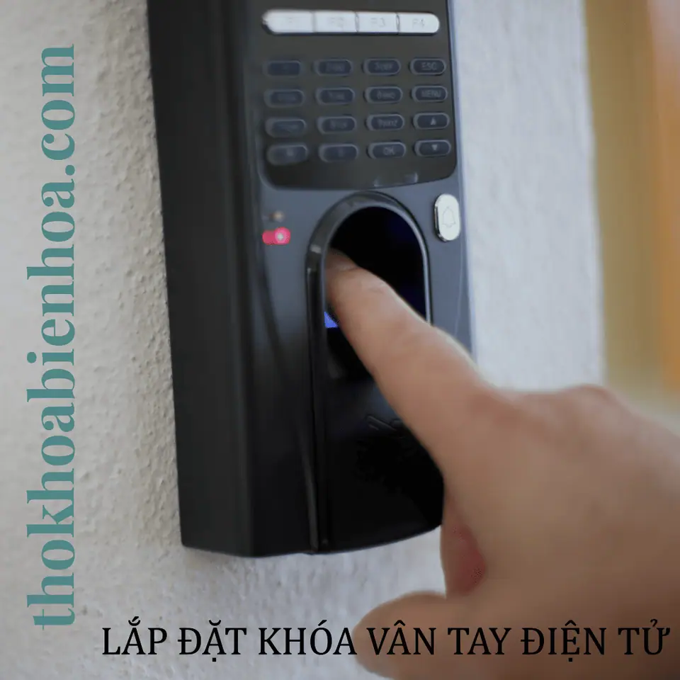 Lắp đặt khóa vân tay điện tử