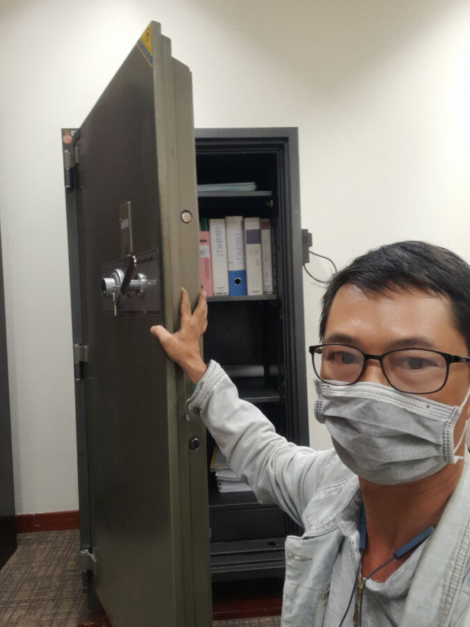 Mở két sắt Bến Tre quên mã số két sắt dò trong 15 phút 1 Sửa khóa két sắt tại nhà